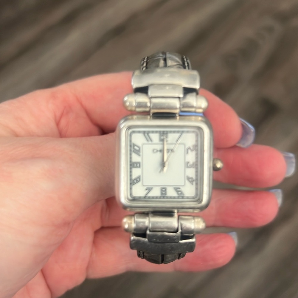 Chico’s silver watch